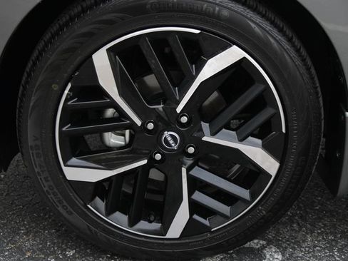 Certified 2025 Nissan Versa SR w/ Trunk Package FWD image 12
