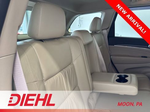 Used 2015 Jeep Grand Cherokee Limited image 11