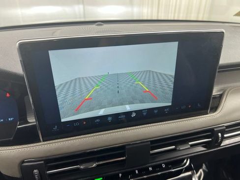 Certified 2024 Lincoln Corsair AWD image 20