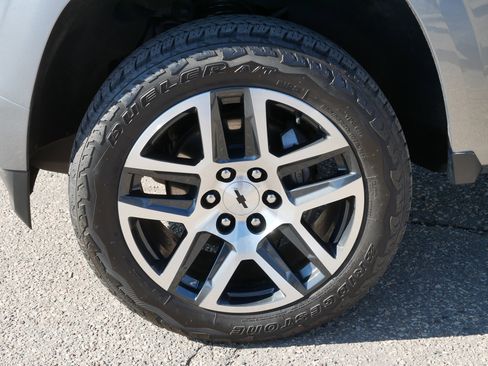 Used 2024 Chevrolet Colorado Z71 w/ Z71 Convenience Package 2 image 15