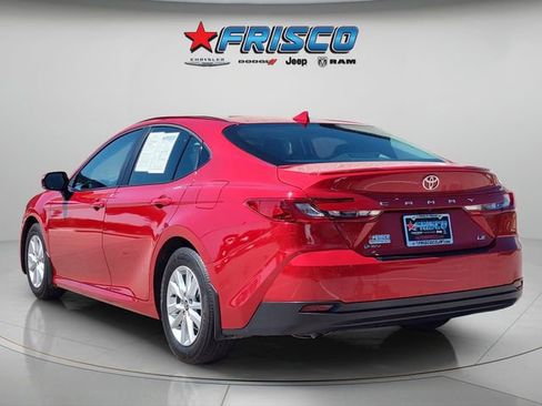 Used 2025 Toyota Camry LE image 5