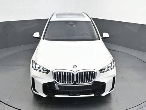 New 2026 BMW X5 xDrive40i w/ M Sport Package AWD/4WD image 41