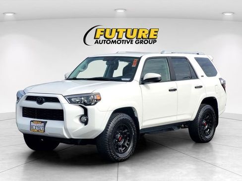 Used 2018 Toyota 4Runner SR5 image 8