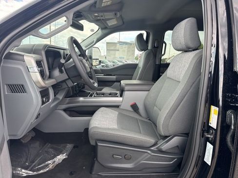 New 2026 Ford F250 XLT w/ XLT Premium Package image 9