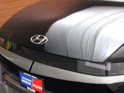 Used 2024 Hyundai Ioniq 5 Limited image 15