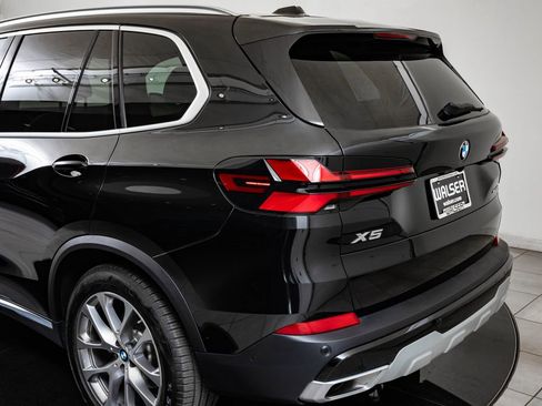 Used 2024 BMW X5 xDrive40i w/ Premium Package image 19