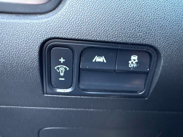 Certified 2023 Kia Sorento LX FWD image 25