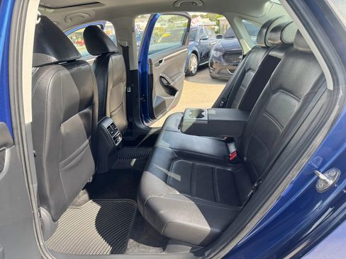 Used 2016 Volkswagen Passat 1.8T SE w/ Lighting Package (P06) image 15