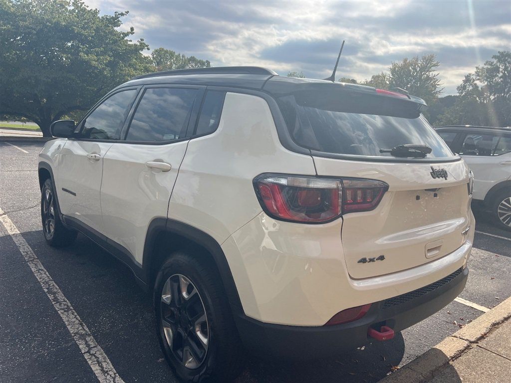 Used 2018 Jeep Compass Trailhawk AWD/4WD image 4