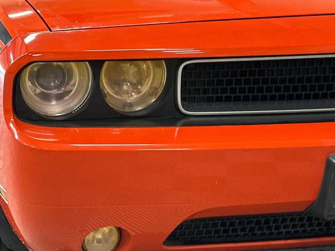 Used 2013 Dodge Challenger R/T image 39