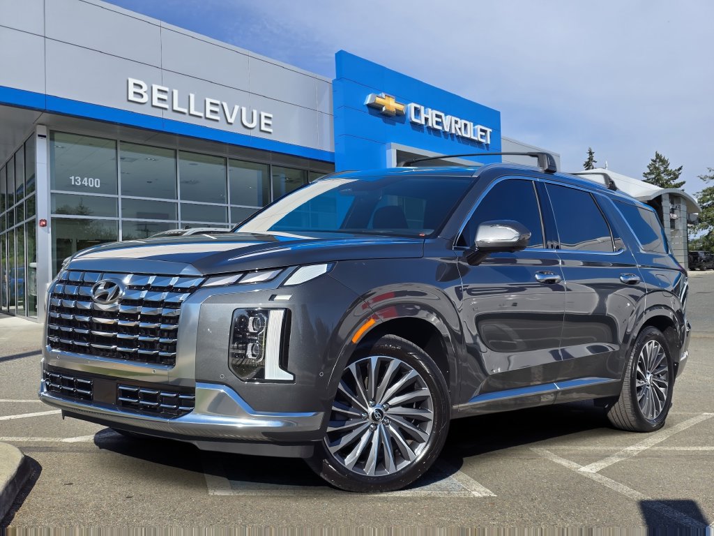 Used 2023 Hyundai Palisade Calligraphy w/ Winter Package AWD/4WD image 1