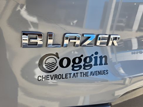 Used 2023 Chevrolet Blazer Premier w/ Driver Confidence II Package FWD image 33