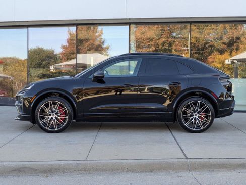 New 2025 Porsche Macan Turbo Electric image 2