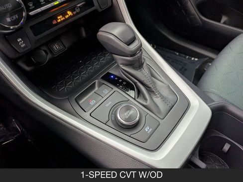 Used 2025 Toyota RAV4 XLE image 16