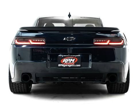 Used 2015 Chevrolet Camaro SS w/ SS Performance Package image 3