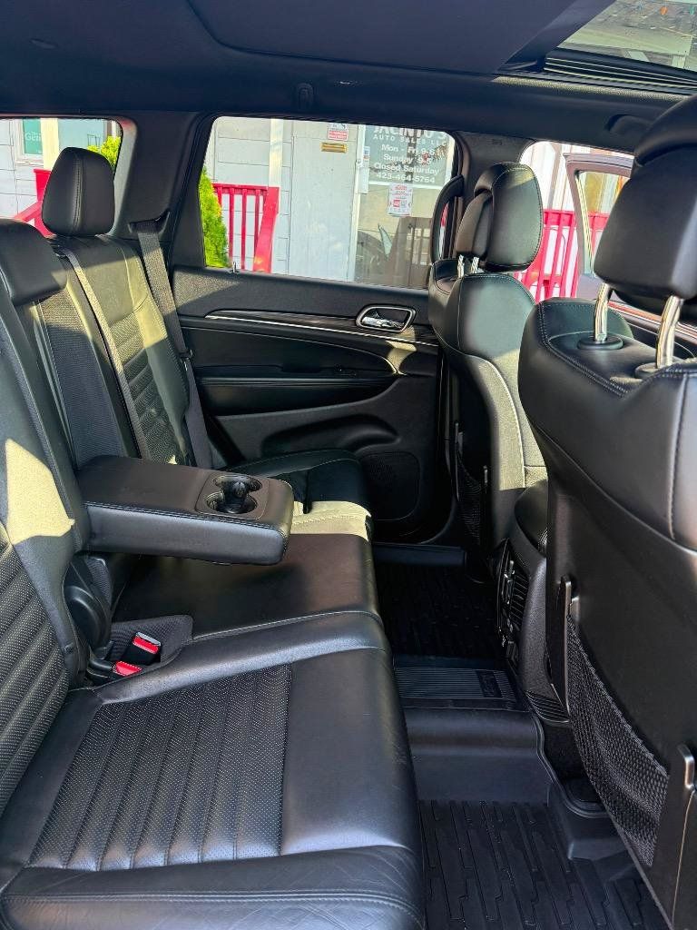 Used 2019 Jeep Grand Cherokee Limited X RWD image 30