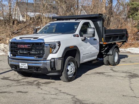 New 2026 GMC Sierra 3500 Pro AWD/4WD image 3