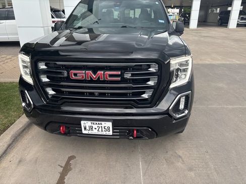 Used 2022 GMC Sierra 1500 AT4 w/ AT4 Premium Package AWD/4WD image 3