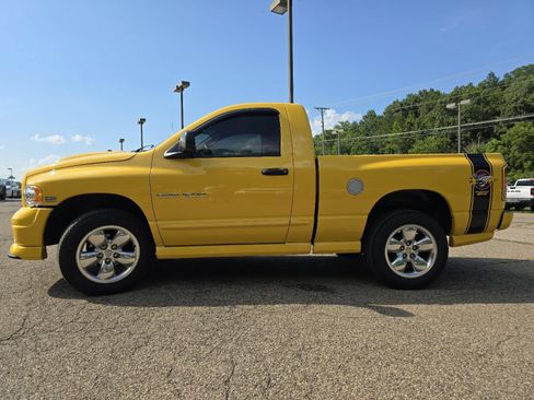 Used 2005 Dodge Ram 1500 Truck SLT w/ Rumblebee Group AWD/4WD image 15
