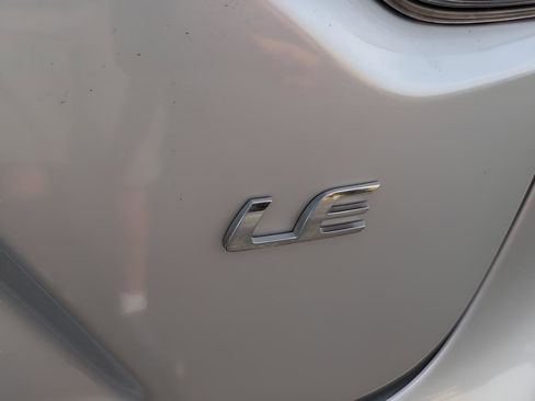 Used 2023 Toyota Corolla LE image 12