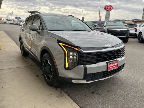 New 2026 Kia Sportage AWD Hybrid image 3