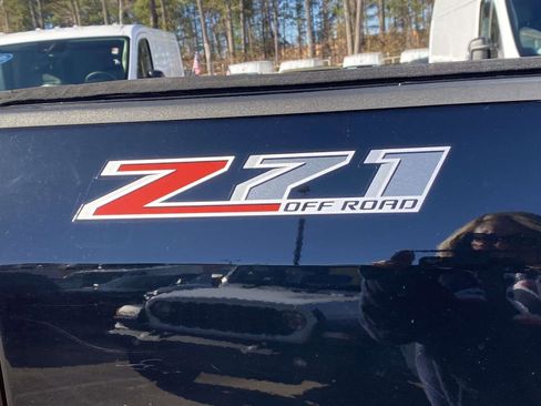 Used 2017 Chevrolet Colorado Z71 image 12