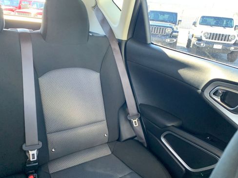 Used 2025 Kia Soul LX w/ LX Technology Package image 35