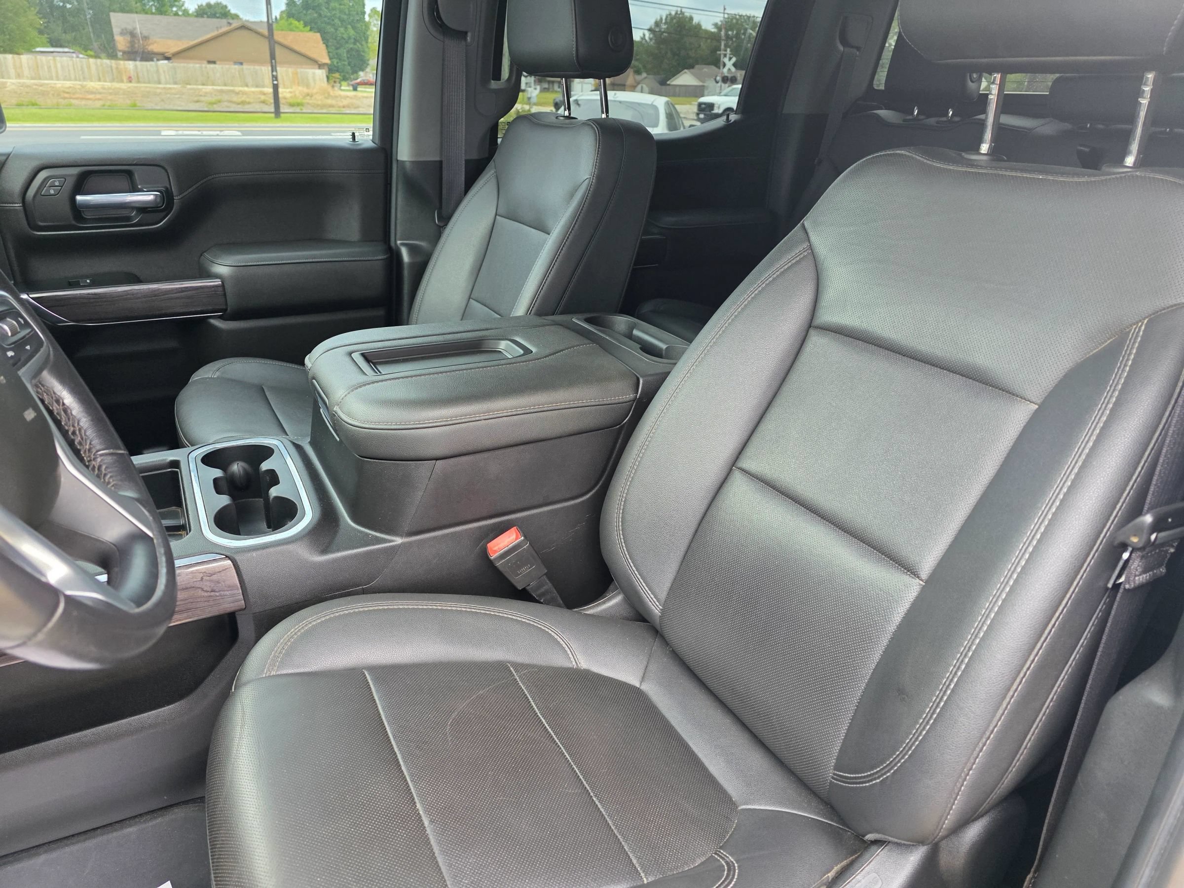 Used 2022 Chevrolet Silverado 1500 LTZ w/ LTZ Premium Package AWD/4WD image 14