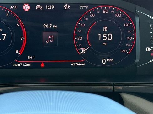 Used 2022 Volkswagen Taos SEL image 33