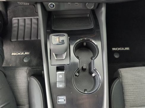 Used 2023 Nissan Rogue SV FWD image 22