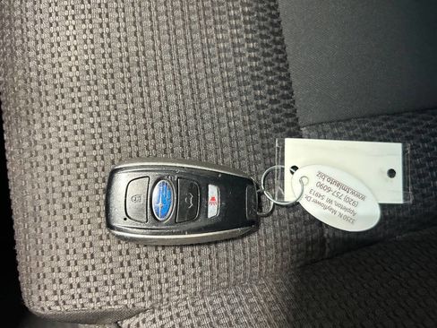 Used 2022 Subaru Outback Premium AWD/4WD image 27