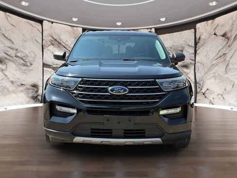 Used 2021 Ford Explorer XLT w/ Equipment Group 202A RWD image 10