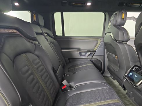 Used 2024 Rivian R1S Adventure AWD/4WD image 23