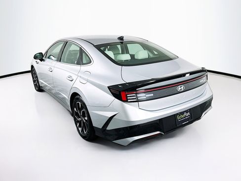 Used 2025 Hyundai Sonata SEL FWD image 5