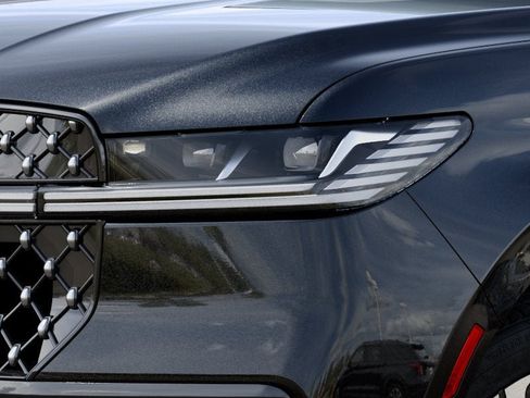 New 2027 Lincoln Navigator Black Label AWD/4WD image 18
