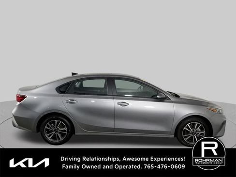 Used 2024 Kia Forte LXS w/ LXS Technology Package FWD image 10