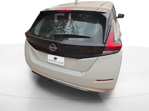 Used 2025 Nissan Leaf S FWD image 2