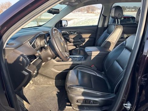 Used 2021 Chevrolet Traverse High Country image 12