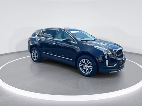 Used 2023 Cadillac XT5 Premium Luxury AWD/4WD image 2