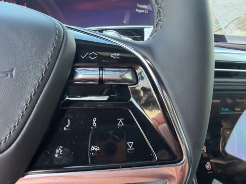New 2026 Cadillac Escalade Platinum Sport AWD/4WD image 32