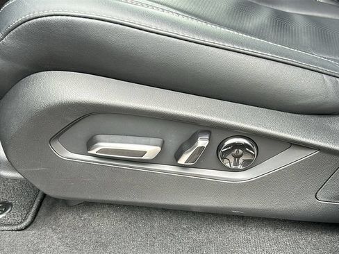 Used 2025 Acura MDX w/ Technology Package AWD/4WD image 11