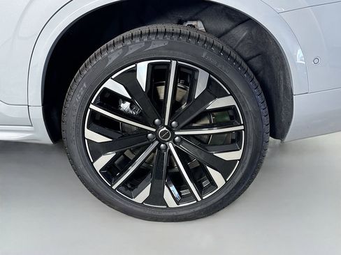 New 2026 Volvo XC90 T8 Plus w/ Protection Package Premier image 34