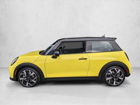 Certified 2025 MINI Cooper S image 9