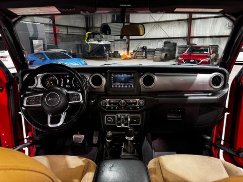 Used 2021 Jeep Wrangler Unlimited Sahara AWD/4WD image 27