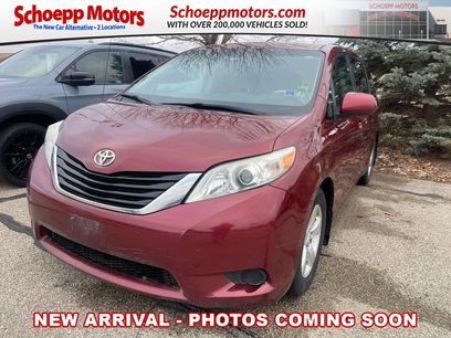 Used 2011 Toyota Sienna LE w/ Towing Pkg