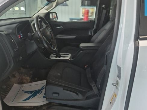 Used 2022 Chevrolet Colorado LT w/ Fleet Safety Package RWD image 10