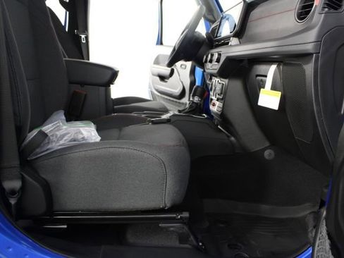 New 2026 Jeep Gladiator Rubicon image 19