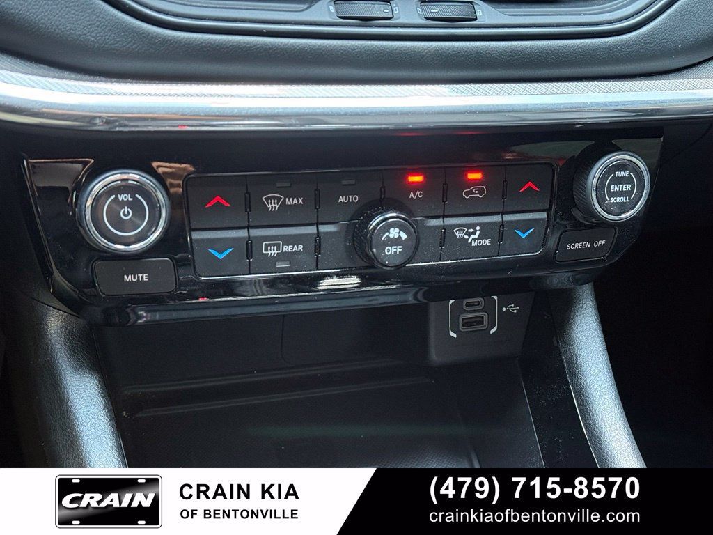 Used 2024 Jeep Compass Limited AWD/4WD image 17