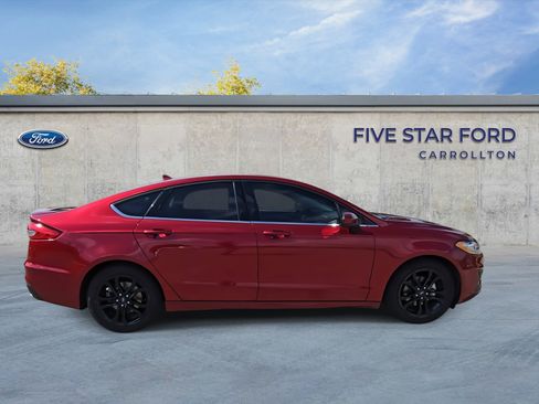 Used 2019 Ford Fusion SE w/ Equipment Group 151A image 9