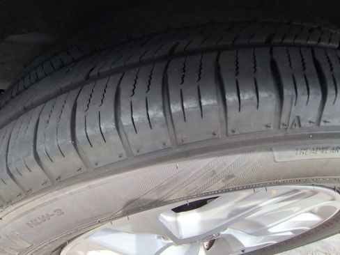 Used 2016 Honda CR-V EX image 12